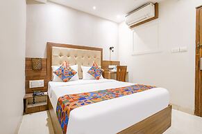 Fabhotel Amber Palace