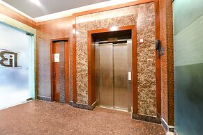 Fabhotel Billionaire Inn