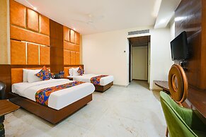 Fabhotel Billionaire Inn