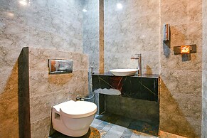 Fabhotel Billionaire Inn