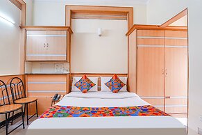 Fabhotel Ess Paradise