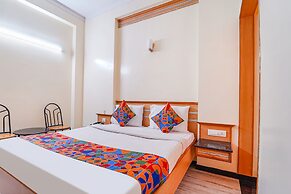 Fabhotel Ess Paradise