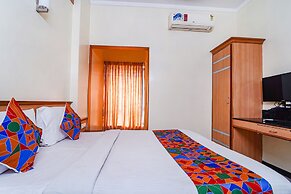 Fabhotel Ess Paradise