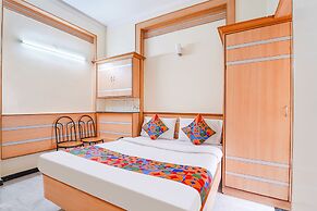 Fabhotel Ess Paradise