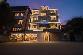 Fabhotel Globe Express