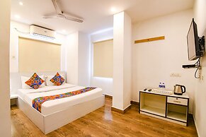 Fabhotel Globe Express