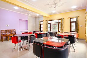 Fabhotel Grand Comforts