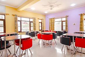 Fabhotel Grand Comforts