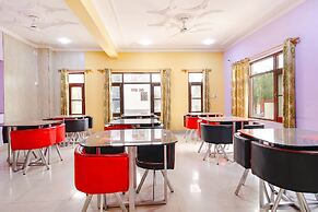 Fabhotel Grand Comforts