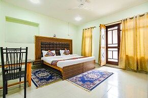 Fabhotel Grand Comforts