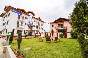 Fabhotel Grand Comforts