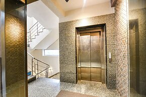 Fabhotel Grand Palazzo