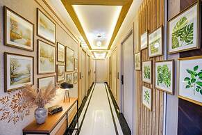 Fabhotel Grand Palazzo