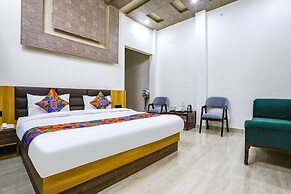 Fabhotel Jb Square Resort