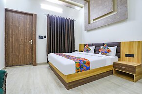 Fabhotel Jb Square Resort