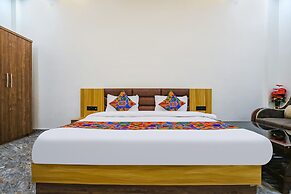 Fabhotel Jb Square Resort