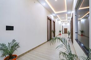 Fabhotel Jb Square Resort