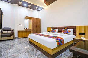 Fabhotel Jb Square Resort