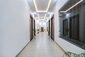 Fabhotel Jb Square Resort