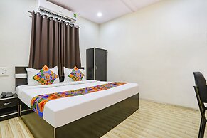 Fabhotel New Shraddha Inn