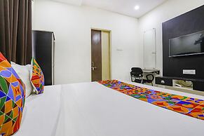 Fabhotel New Shraddha Inn