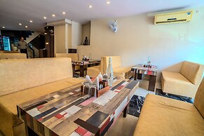 Fabhotel Polovictory Palace