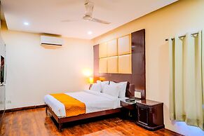 Fabhotel Polovictory Palace