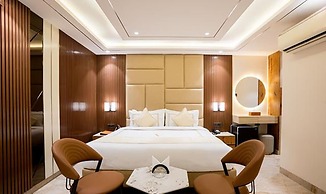 Oriva Vinflora Residency