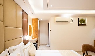 Oriva Vinflora Residency