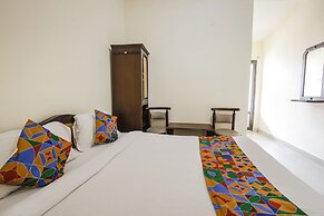 Fabhotel Rj Grand Inn