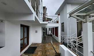 Fabhotel Sri Vari Studio Apartment