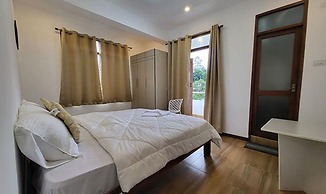 Fabhotel Sri Vari Studio Apartment