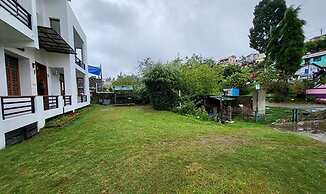 Fabhotel Sri Vari Studio Apartment