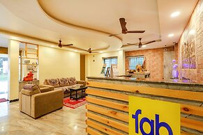 Fabhotel Sun Lux Grand Residency