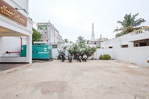 Fabhotel Sun Lux Grand Residency