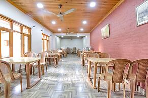 Fabhotel The Legend Residency