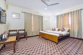 Fabhotel The Legend Residency