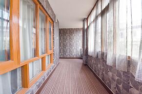 Fabhotel The Legend Residency