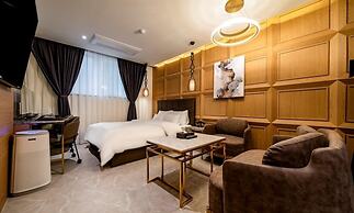 Urban Brown Hotel Chungju City Hall