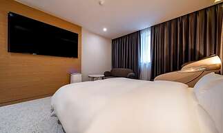 Urban Brown Hotel Chungju City Hall