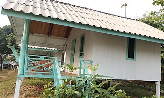 Inthawa Resort (Feuang, Laos)