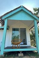 Inthawa Resort (Feuang, Laos)