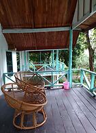 Inthawa Resort (Feuang, Laos)