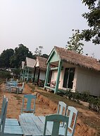 Inthawa Resort (Feuang, Laos)