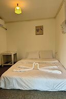 Inthawa Resort (Feuang, Laos)