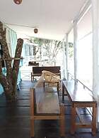 Inthawa Resort (Feuang, Laos)