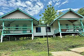 Inthawa Resort (Feuang, Laos)