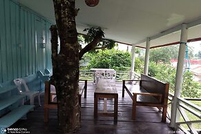 Inthawa Resort (Feuang, Laos)