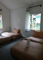 Inthawa Resort (Feuang, Laos)