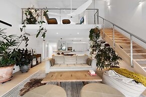 Wharf Loft in Sydney